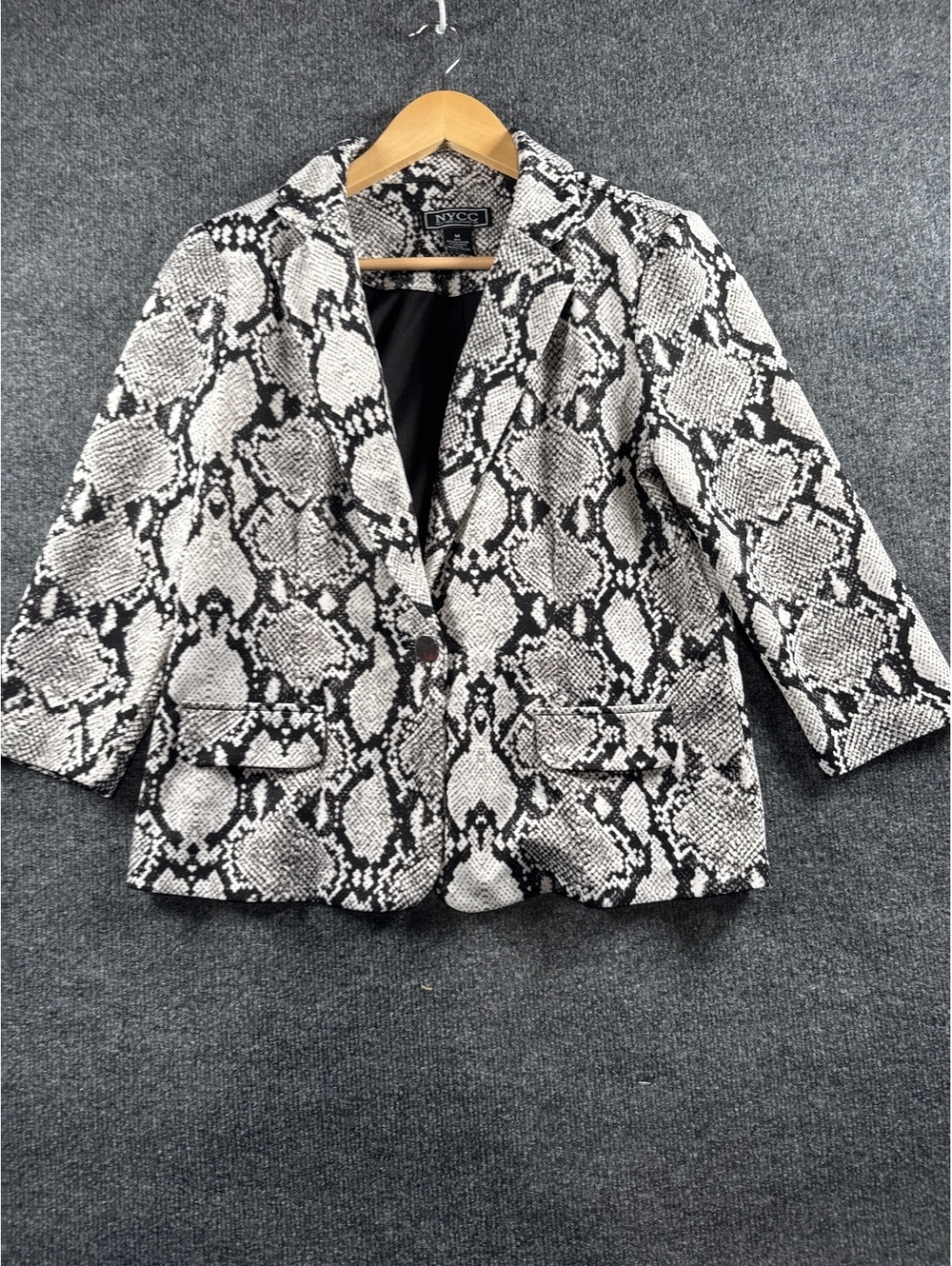 NYCC Women’s Medium Snakeskin Print Blazer Black White Open Front Jacket